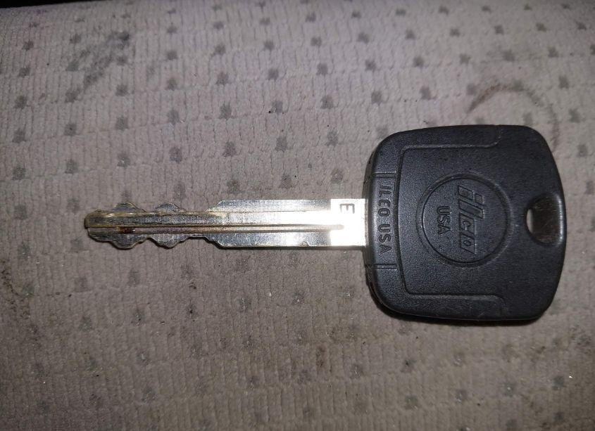 Photo 11 of 2010 Toyota Sienna LE (VIN 5TDJK4CC4AS031052)