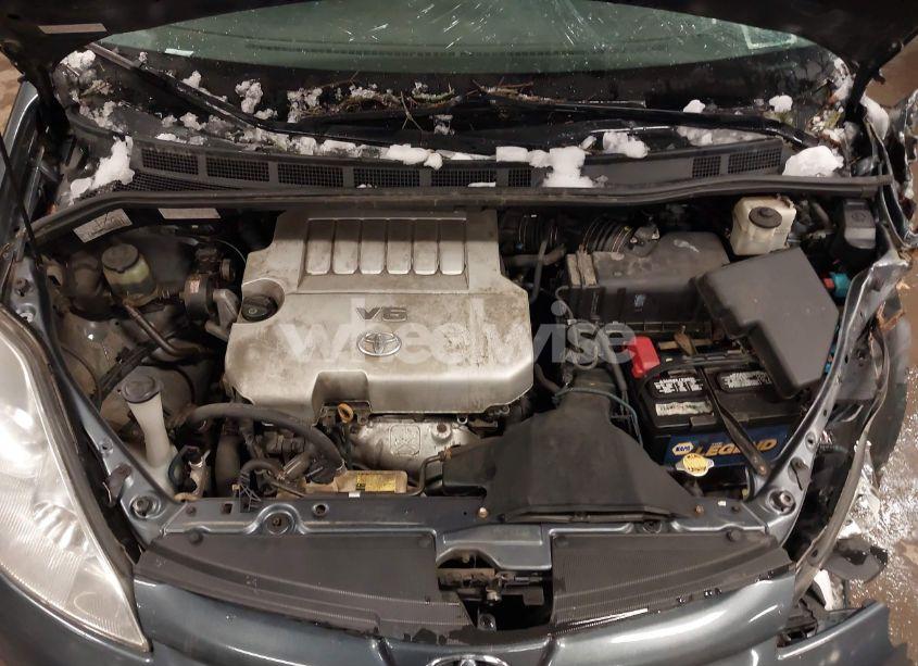 Photo 10 of 2010 Toyota Sienna LE (VIN 5TDJK4CC4AS033674)