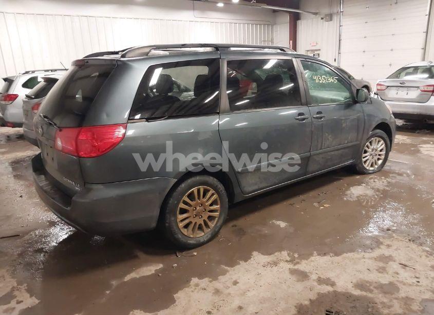 Photo 4 of 2010 Toyota Sienna LE (VIN 5TDJK4CC4AS033674)