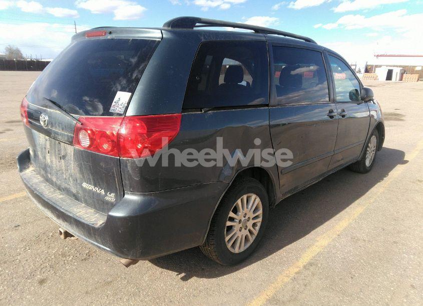 Photo 4 of 2010 Toyota Sienna LE (VIN 5TDJK4CC9AS031970)