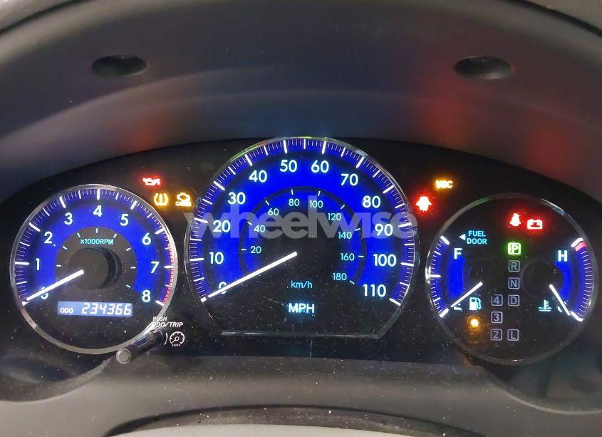 Photo 7 of 2010 Toyota Sienna LE (VIN 5TDJK4CCXAS029645)