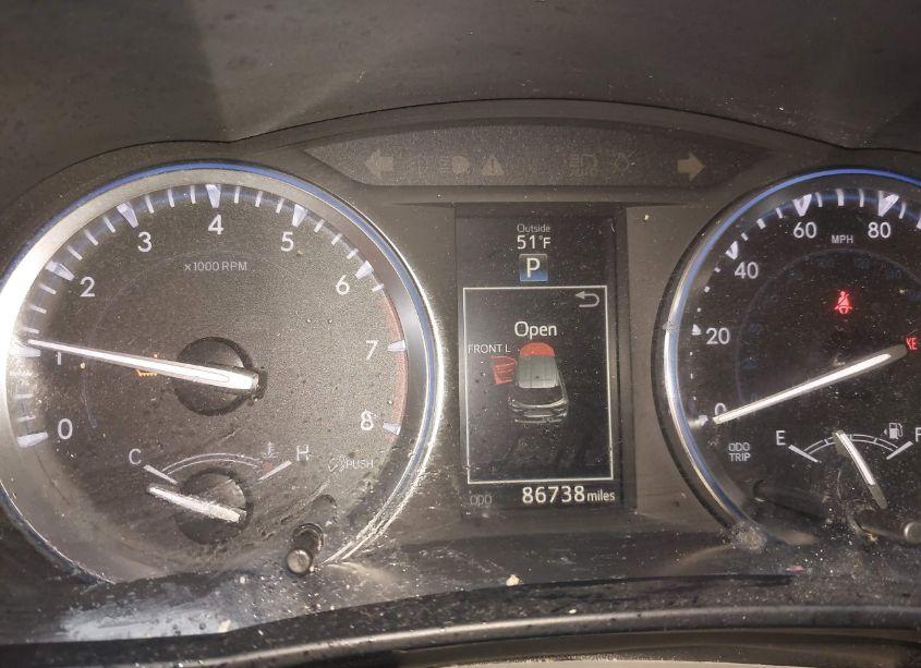 Photo 16 of 2015 Toyota Highlander XLE V6 (VIN 5TDJKRFH0FS107023)