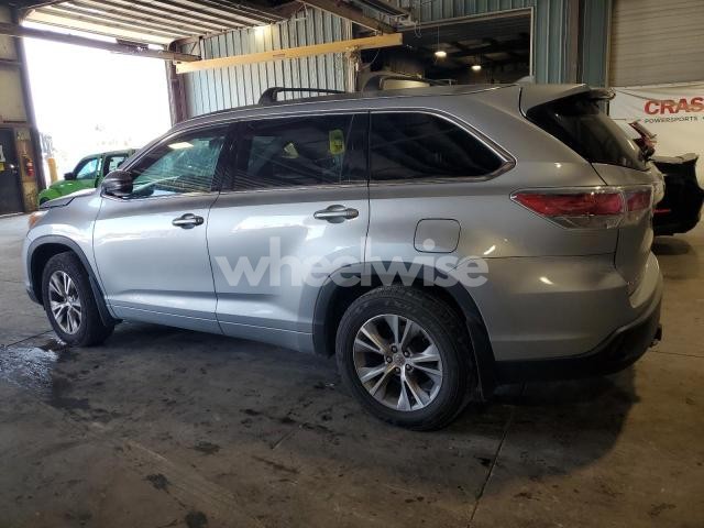 Photo 13 of 2015 TOYOTA HIGHLANDER XLE (VIN 5TDJKRFH0FS115588)