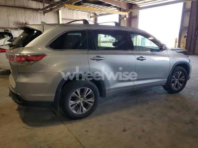 Photo 9 of 2015 TOYOTA HIGHLANDER XLE (VIN 5TDJKRFH0FS115588)