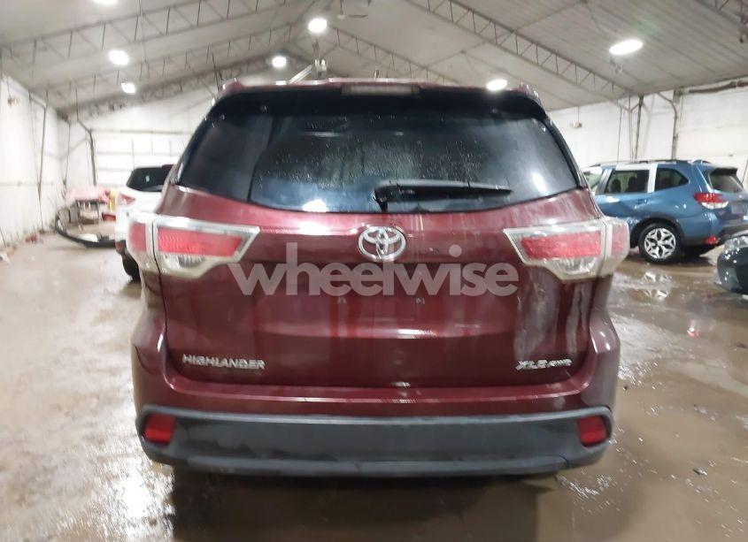 Photo 16 of 2015 Toyota Highlander XLE V6 (VIN 5TDJKRFH0FS221135)