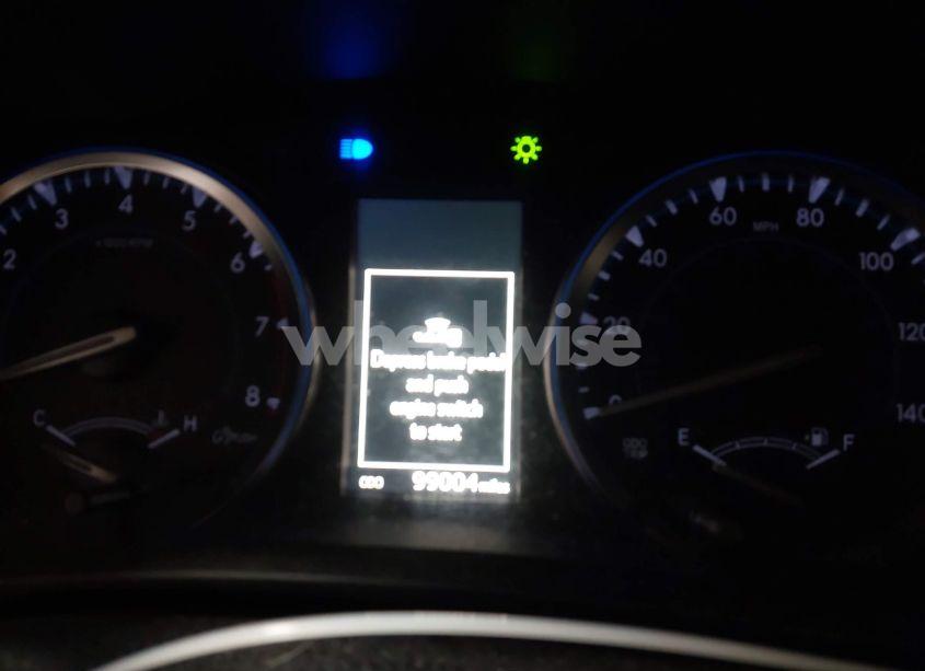 Photo 7 of 2015 Toyota Highlander XLE V6 (VIN 5TDJKRFH0FS221135)