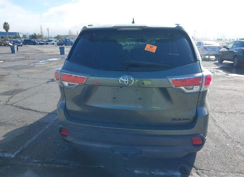 Photo 16 of 2016 Toyota Highlander XLE V6 (VIN 5TDJKRFH0GS244108)