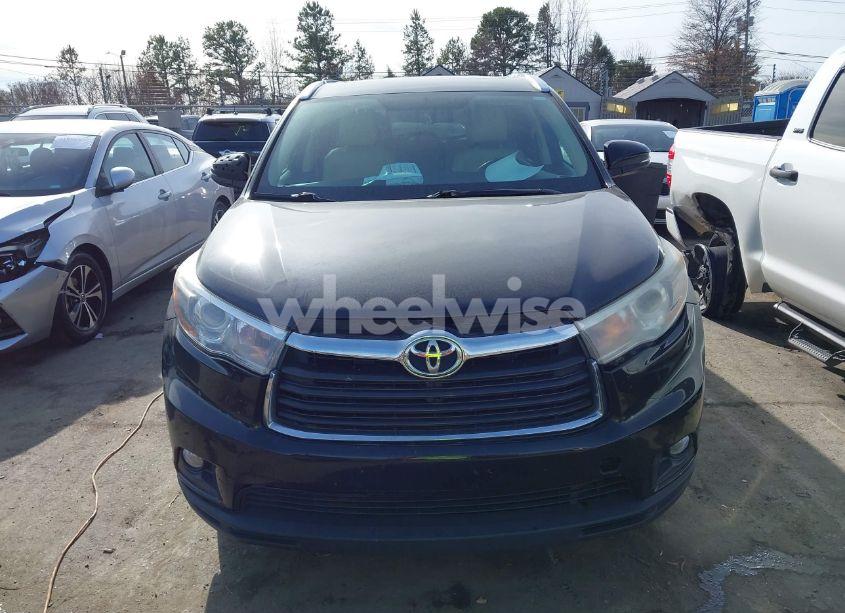 Photo 12 of 2016 Toyota Highlander XLE V6 (VIN 5TDJKRFH0GS283670)