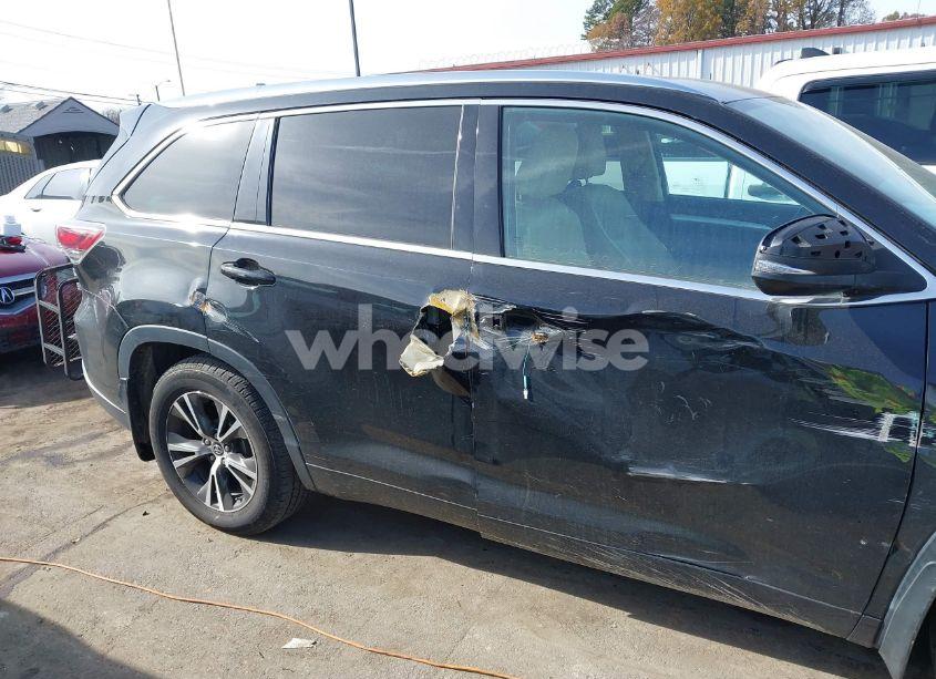 Photo 17 of 2016 Toyota Highlander XLE V6 (VIN 5TDJKRFH0GS283670)