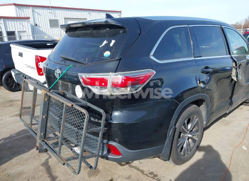 Photo 18 of 2016 Toyota Highlander XLE V6 (VIN 5TDJKRFH0GS283670)