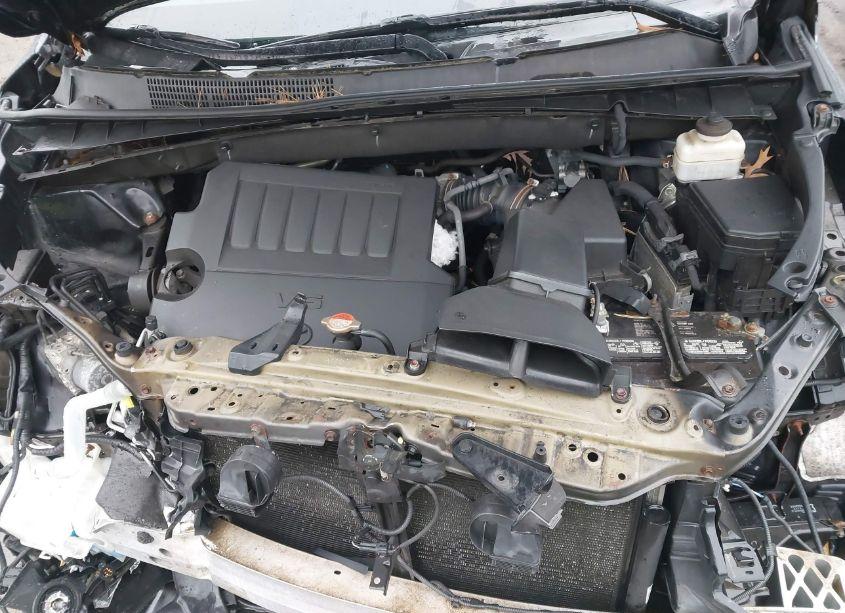 Photo 10 of 2016 Toyota Highlander XLE V6 (VIN 5TDJKRFH0GS322659)