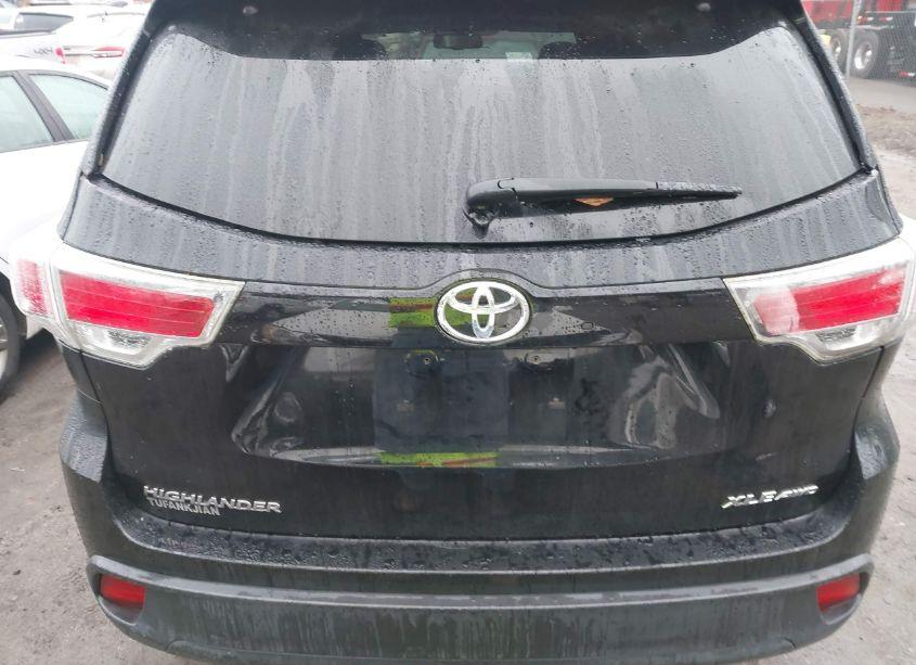 Photo 17 of 2016 Toyota Highlander XLE V6 (VIN 5TDJKRFH0GS322659)