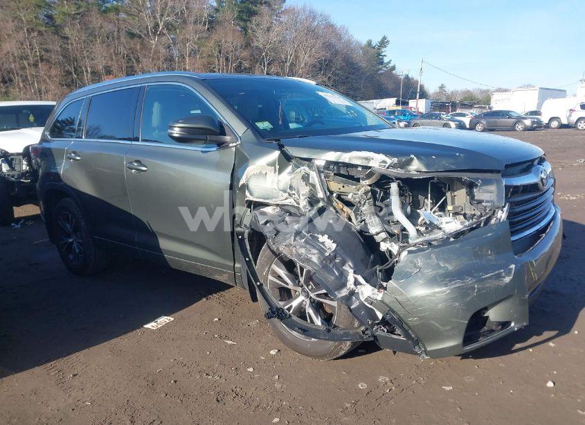 2016 Toyota Highlander XLE V6 (VIN 5TDJKRFH0GS343981) main photo