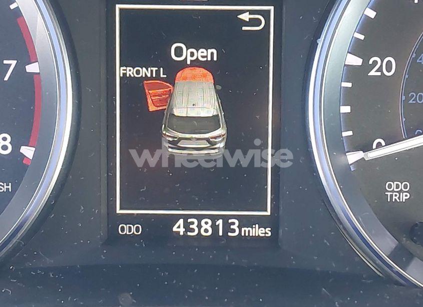 Photo 15 of 2016 Toyota Highlander XLE V6 (VIN 5TDJKRFH0GS343981)