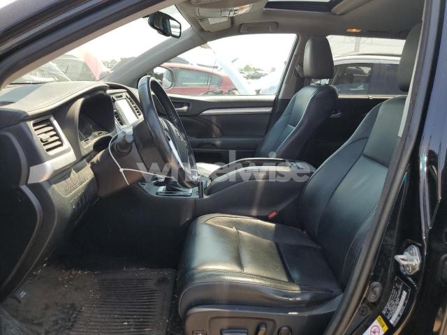 Photo 12 of 2014 TOYOTA HIGHLANDER XLE (VIN 5TDJKRFH1ES055349)