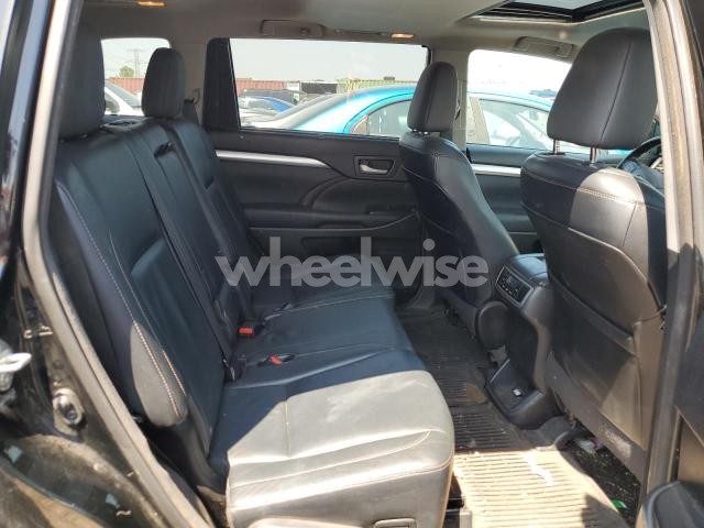 Photo 9 of 2014 TOYOTA HIGHLANDER XLE (VIN 5TDJKRFH1ES055349)