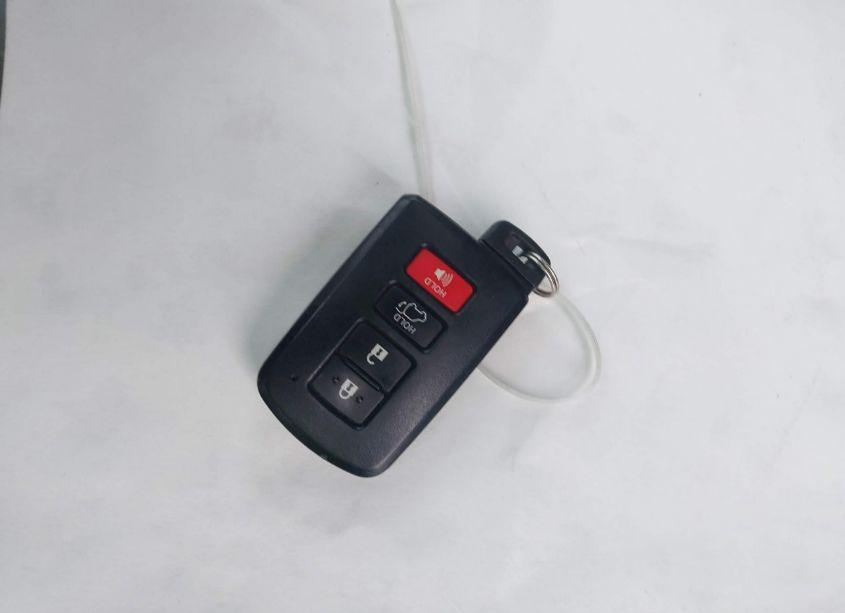 Photo 11 of 2015 Toyota Highlander XLE V6 (VIN 5TDJKRFH1FS154660)