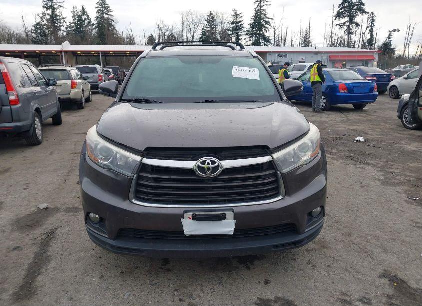 Photo 12 of 2015 Toyota Highlander XLE V6 (VIN 5TDJKRFH1FS154660)