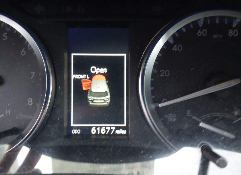 Photo 7 of 2016 Toyota Highlander XLE V6 (VIN 5TDJKRFH1GS319981)