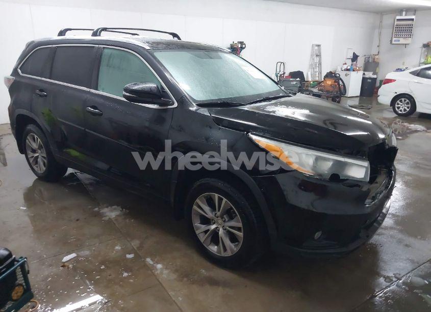 2014 Toyota Highlander XLE V6 (VIN 5TDJKRFH2ES041444) main photo