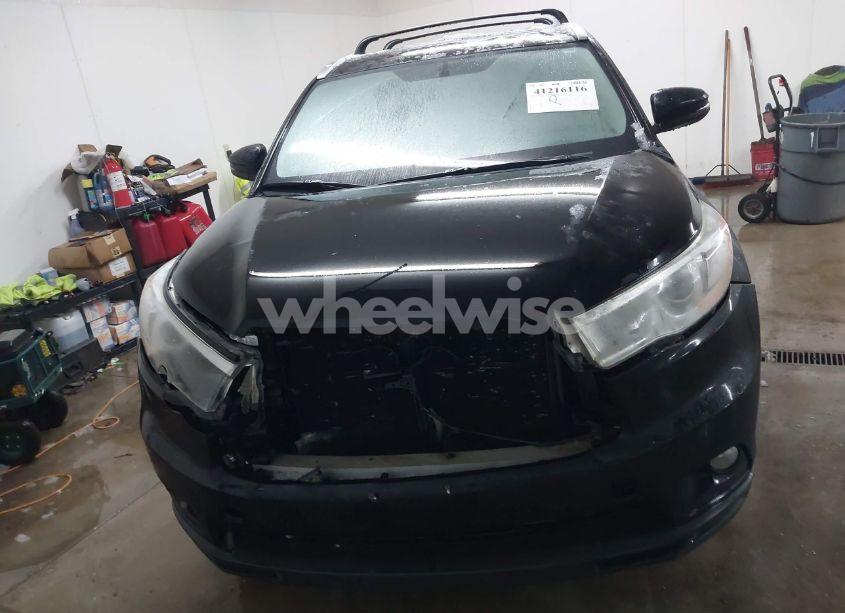 Photo 12 of 2014 Toyota Highlander XLE V6 (VIN 5TDJKRFH2ES041444)