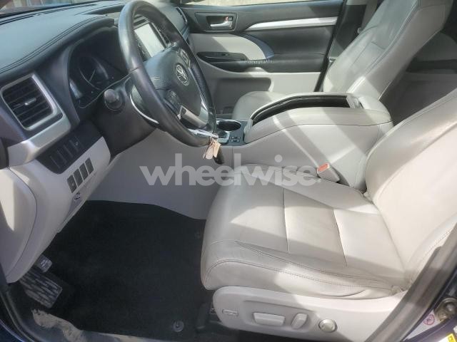 Photo 12 of 2015 TOYOTA HIGHLANDER XLE (VIN 5TDJKRFH2FS206264)