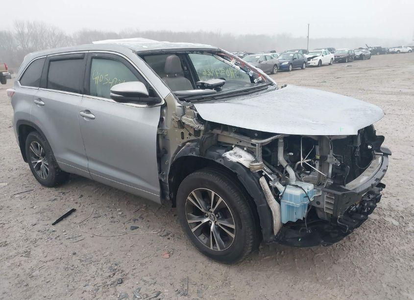 2016 Toyota Highlander XLE V6 (VIN 5TDJKRFH2GS342069) main photo
