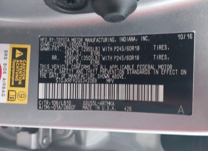 Photo 9 of 2016 Toyota Highlander XLE V6 (VIN 5TDJKRFH2GS342069)