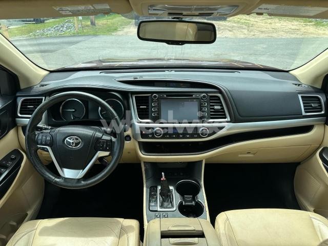 Photo 3 of 2014 TOYOTA HIGHLANDER XLE (VIN 5TDJKRFH3ES005486)