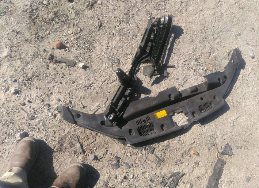 Photo 12 of 2015 Toyota Highlander XLE V6 (VIN 5TDJKRFH3FS119375)