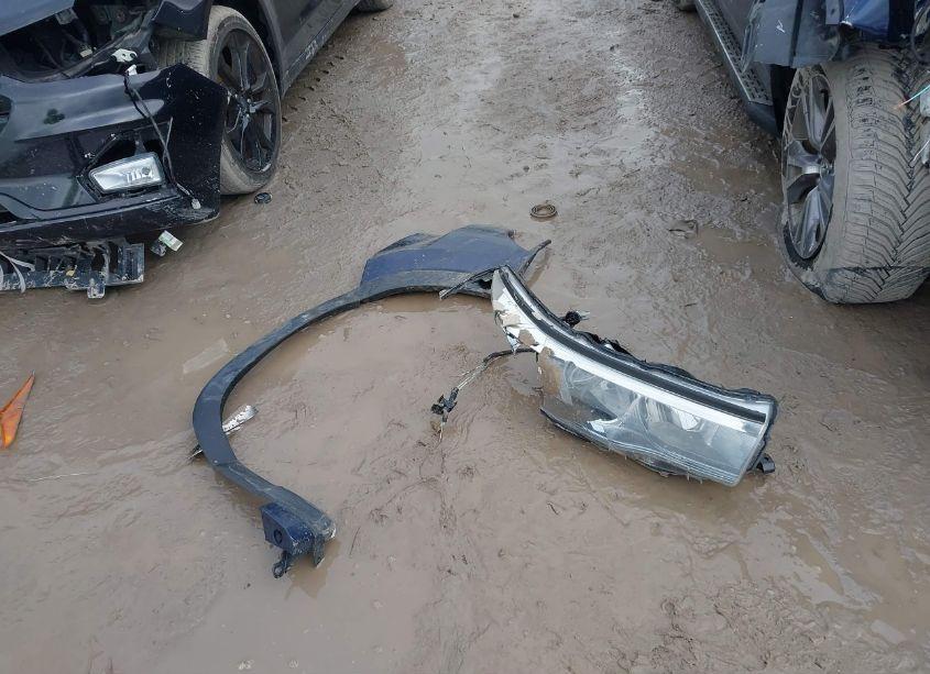 Photo 12 of 2015 Toyota Highlander XLE V6 (VIN 5TDJKRFH3FS199762)