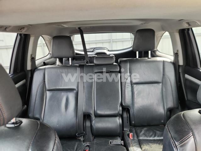 Photo 11 of 2015 TOYOTA HIGHLANDER XLE (VIN 5TDJKRFH3FS216043)