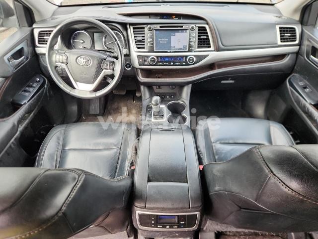 Photo 13 of 2015 TOYOTA HIGHLANDER XLE (VIN 5TDJKRFH3FS216043)