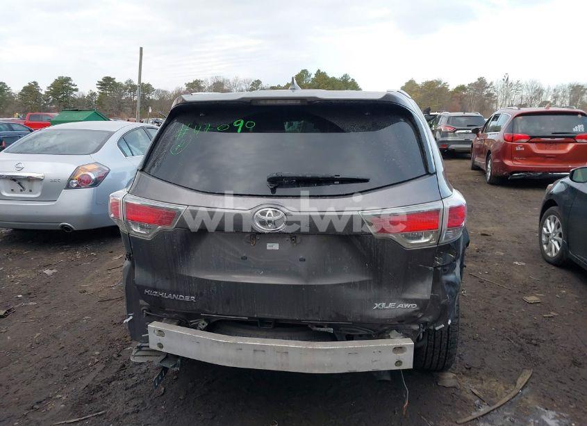 Photo 16 of 2016 Toyota Highlander XLE V6 (VIN 5TDJKRFH3GS235080)