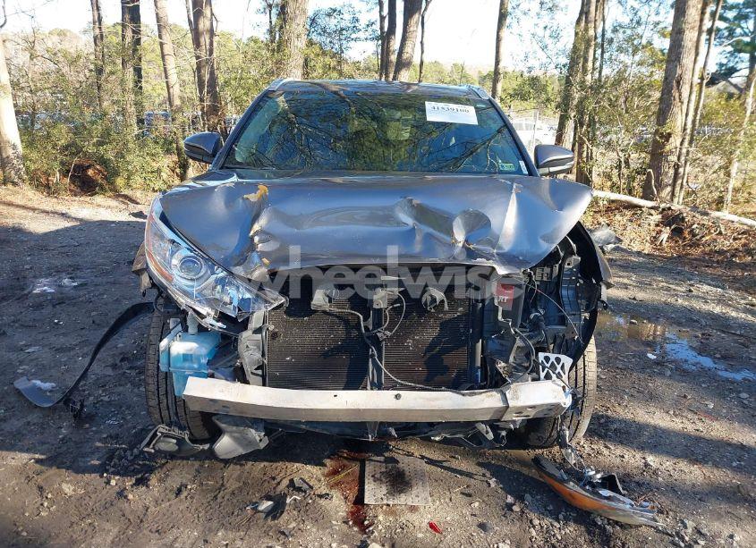 Photo 13 of 2016 Toyota Highlander XLE V6 (VIN 5TDJKRFH3GS242868)