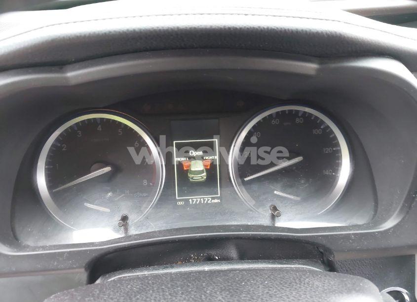 Photo 7 of 2016 Toyota Highlander XLE V6 (VIN 5TDJKRFH3GS297370)