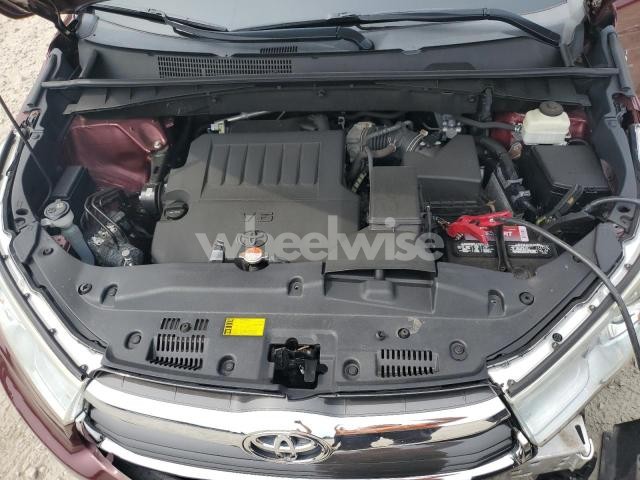 Photo 4 of 2016 TOYOTA HIGHLANDER XLE (VIN 5TDJKRFH3GS336586)