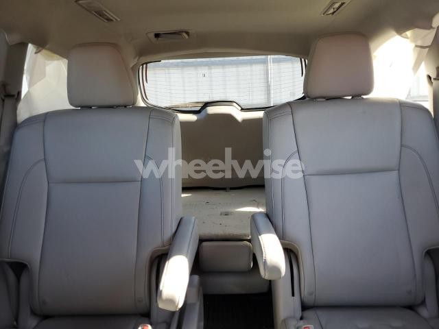 Photo 6 of 2014 TOYOTA HIGHLANDER XLE (VIN 5TDJKRFH4ES024449)