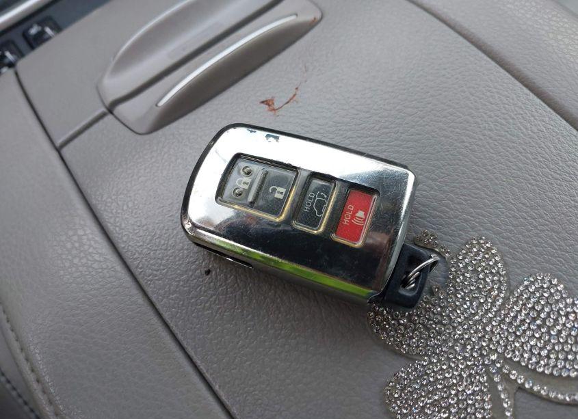 Photo 11 of 2015 Toyota Highlander XLE V6 (VIN 5TDJKRFH4FS106943)