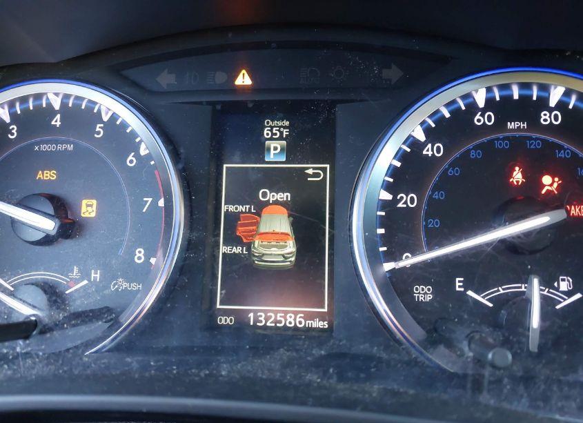 Photo 7 of 2015 Toyota Highlander XLE V6 (VIN 5TDJKRFH4FS224118)