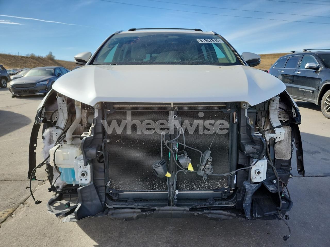 Photo 5 of 2016 TOYOTA HIGHLANDER XLE (VIN 5TDJKRFH4GS274468)