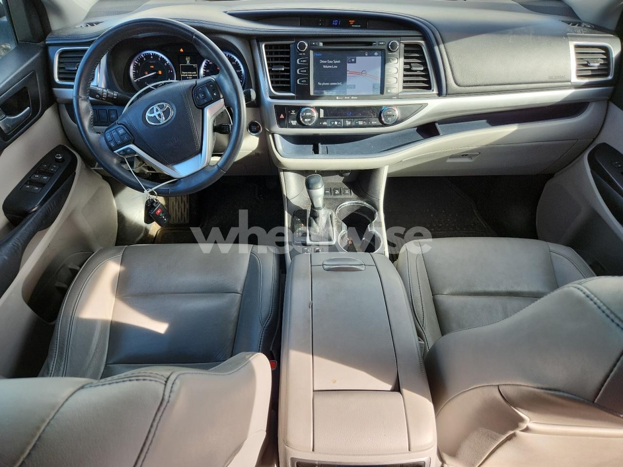 Photo 8 of 2016 TOYOTA HIGHLANDER XLE (VIN 5TDJKRFH4GS274468)