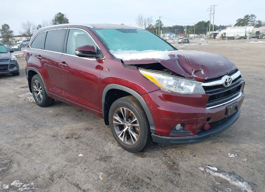 2016 Toyota Highlander XLE V6 (VIN 5TDJKRFH4GS280738) main photo