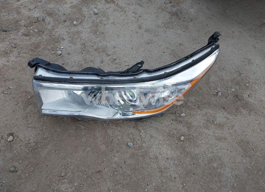 Photo 12 of 2016 Toyota Highlander XLE V6 (VIN 5TDJKRFH4GS350013)