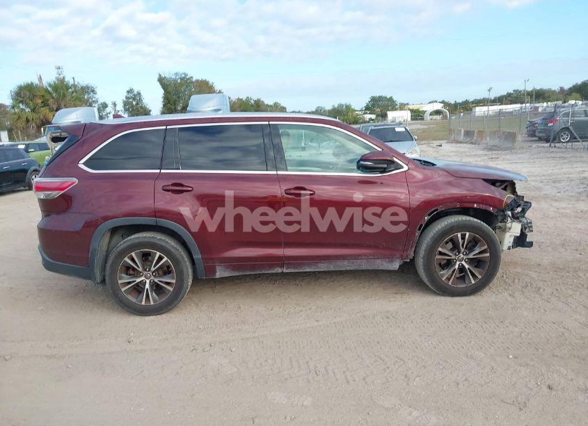 Photo 14 of 2016 Toyota Highlander XLE V6 (VIN 5TDJKRFH4GS350013)