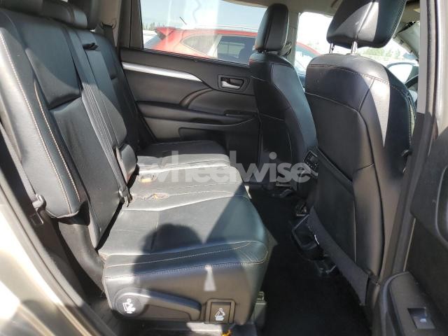 Photo 12 of 2016 TOYOTA HIGHLANDER XLE (VIN 5TDJKRFH4GS501481)