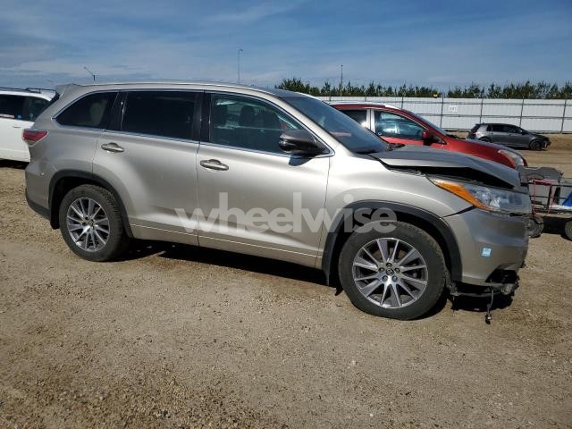 Photo 13 of 2016 TOYOTA HIGHLANDER XLE (VIN 5TDJKRFH4GS501481)