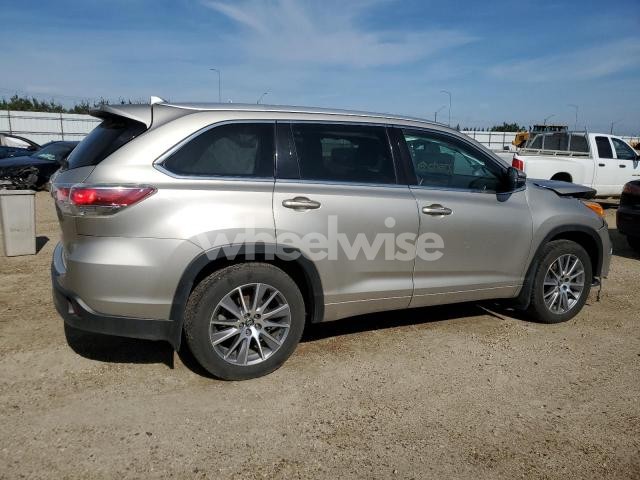 Photo 4 of 2016 TOYOTA HIGHLANDER XLE (VIN 5TDJKRFH4GS501481)