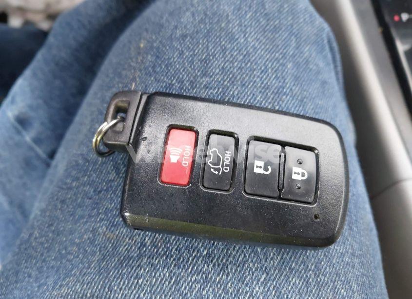 Photo 11 of 2015 Toyota Highlander XLE V6 (VIN 5TDJKRFH5FS080160)