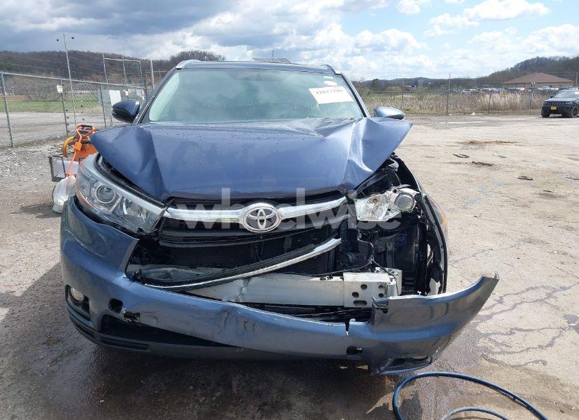 Photo 12 of 2015 Toyota Highlander XLE V6 (VIN 5TDJKRFH5FS080160)